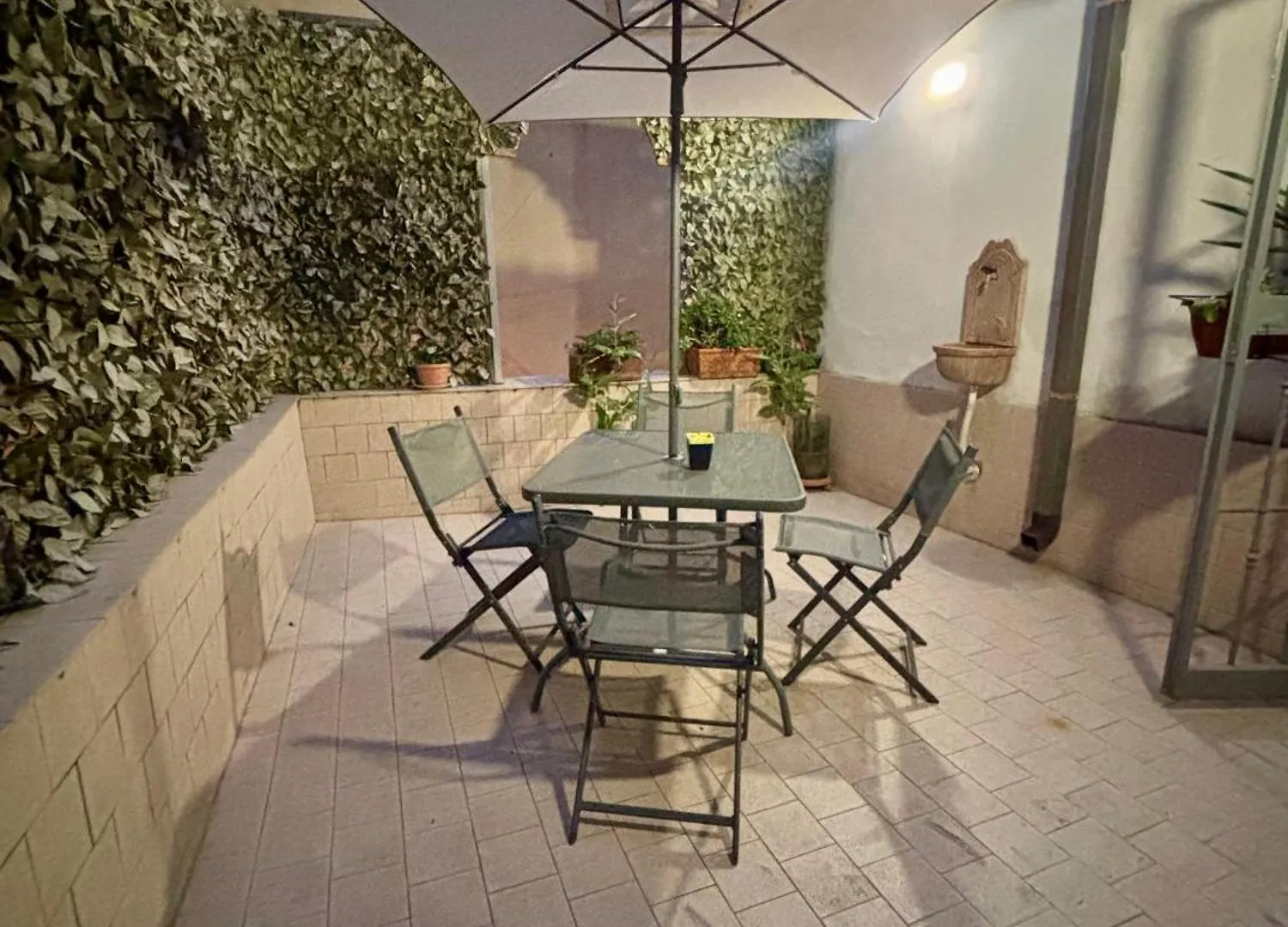 B&B Aria Di Sole Neapel 0*,  Italien